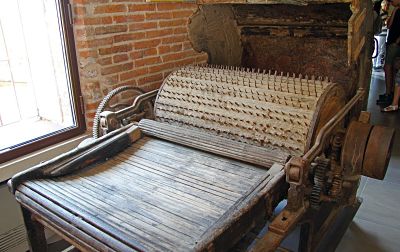 vieille-cardeuse-laine-locale-france